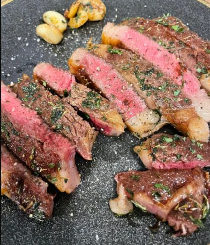 Click to view full screen Australian Grain-Fed Chuck Steak 2KG photo review